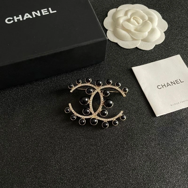 QuickDry Chanel Brooches 225595