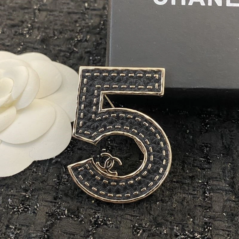 Chanel Brooches FreshLook 225592