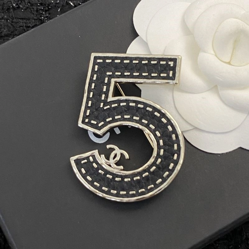 Chanel Brooches FreshLook 225592