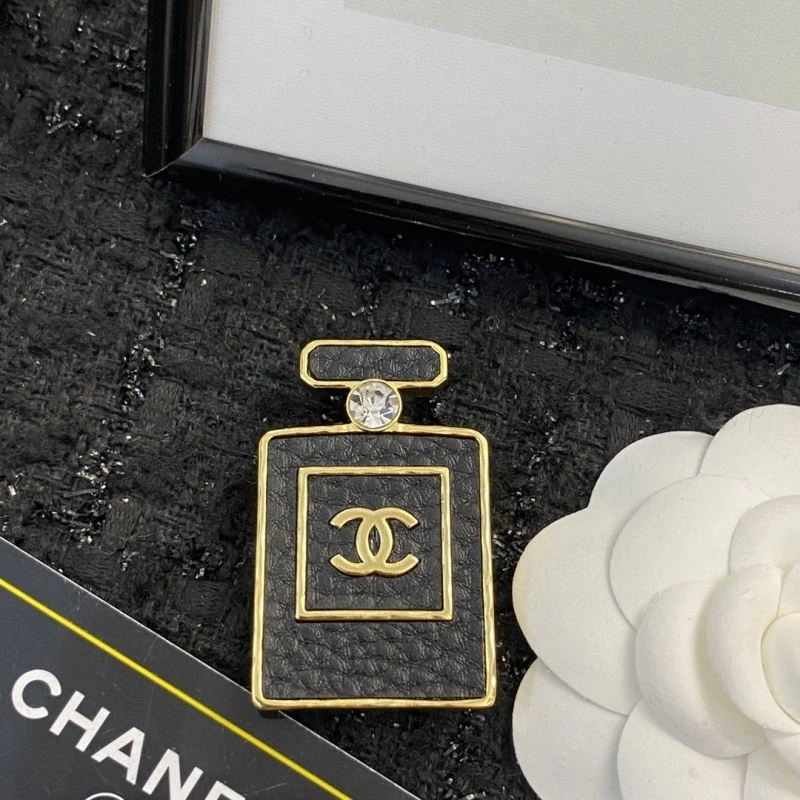 SportInspired Chanel Brooches 225588