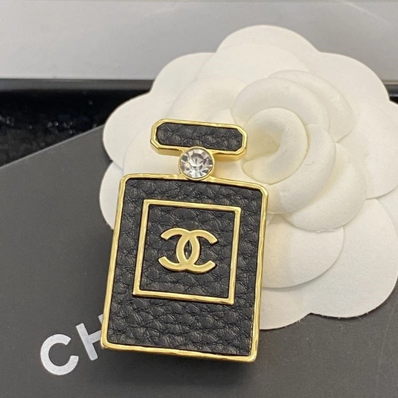 SportInspired Chanel Brooches 225588