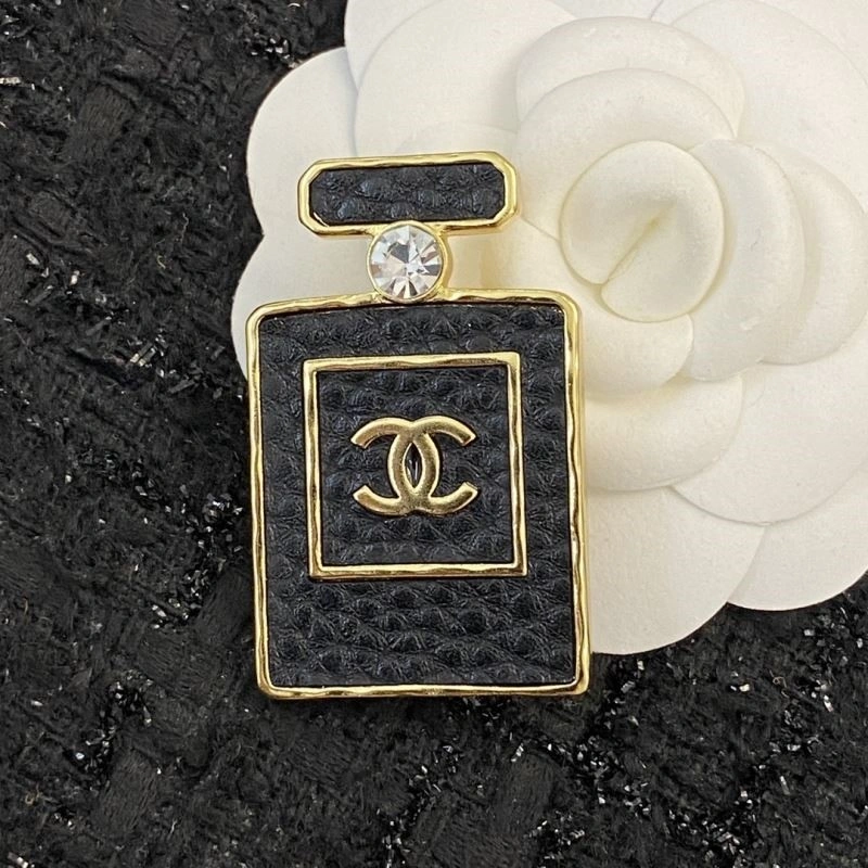 SportInspired Chanel Brooches 225588