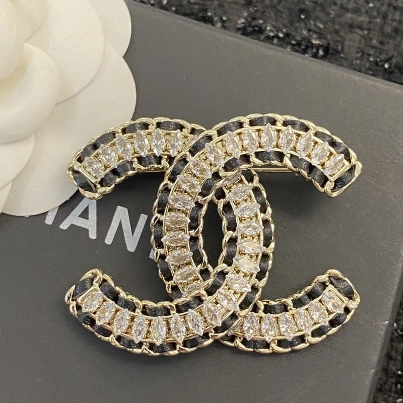 OnTrend Chanel Brooches 225579