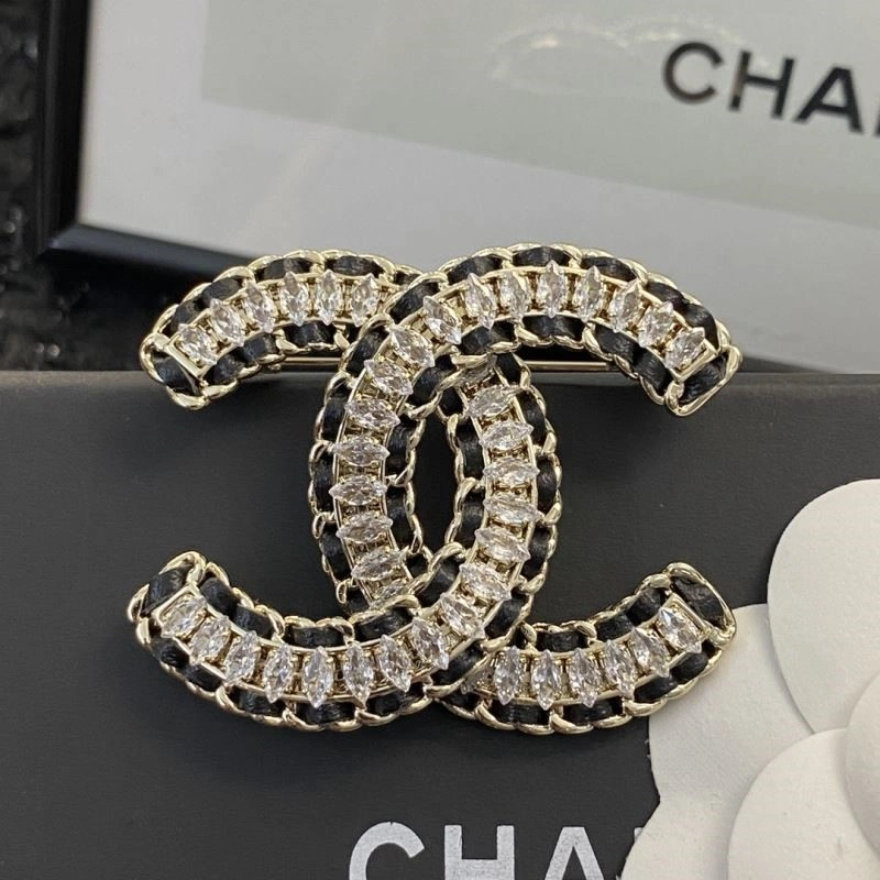 OnTrend Chanel Brooches 225579