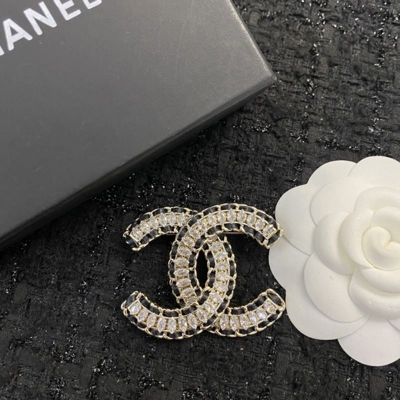 OnTrend Chanel Brooches 225579