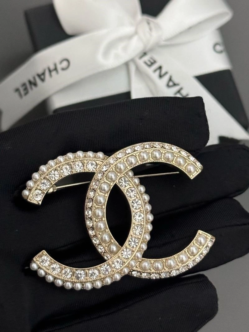 AllSeason Chanel Brooches 225585