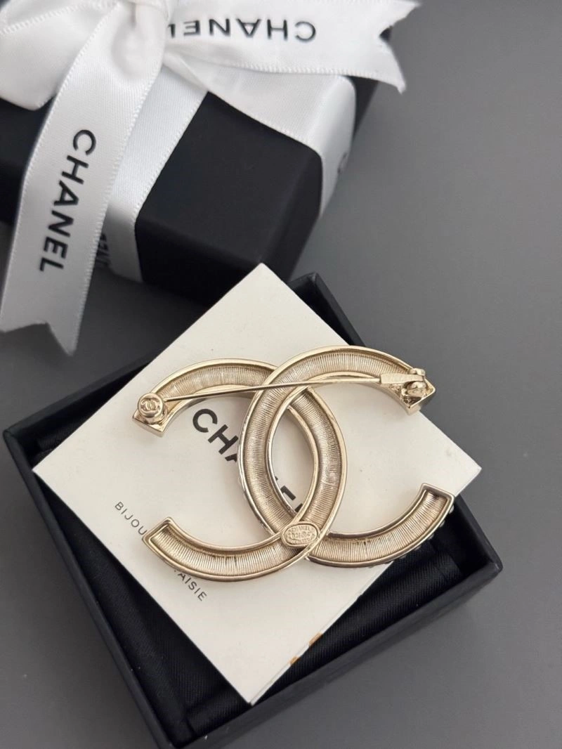 AllSeason Chanel Brooches 225585