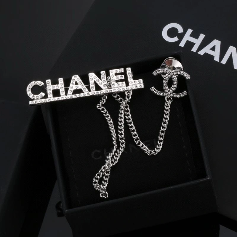 Chanel Brooches WellDesigned 225686