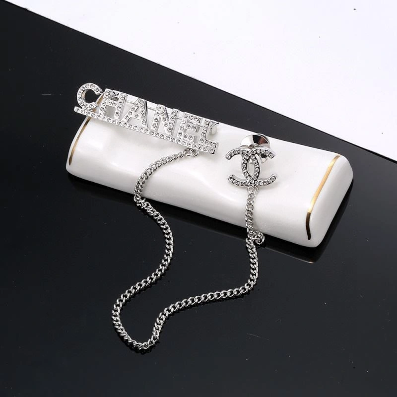 Chanel Brooches WellDesigned 225686