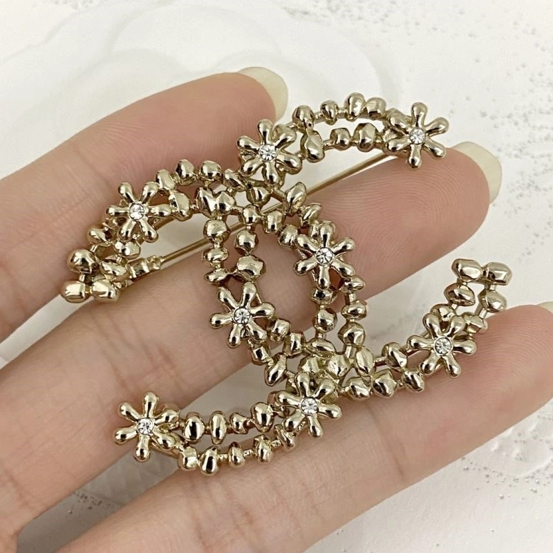 Trendsetting Chanel Brooches 225566