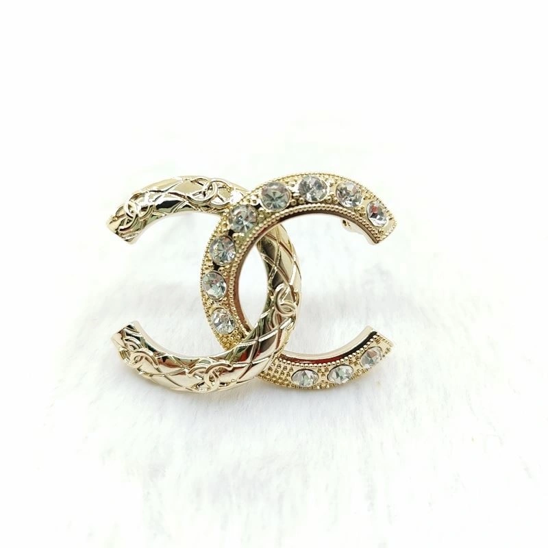 Chanel Brooches Comfortable 225574