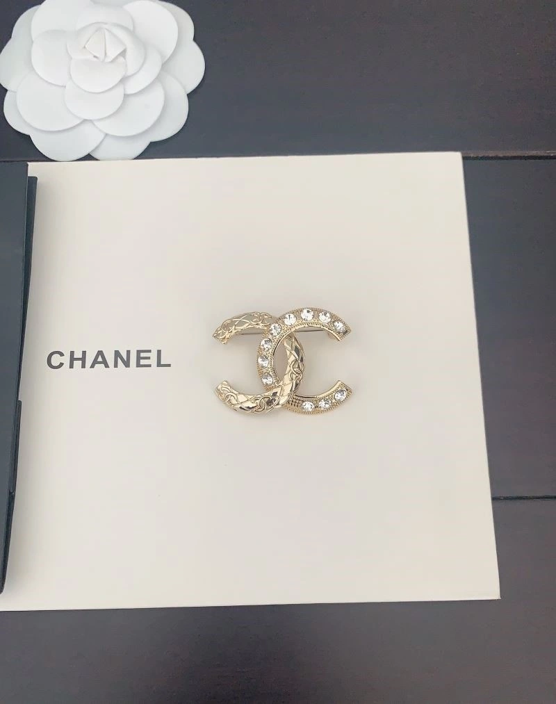 Chanel Brooches Comfortable 225574