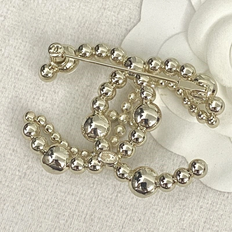 SmoothTexture Chanel Brooches 225563