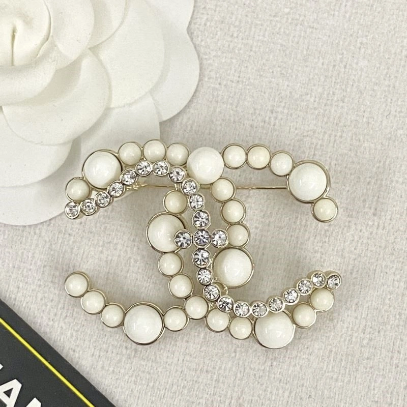 SmoothTexture Chanel Brooches 225563