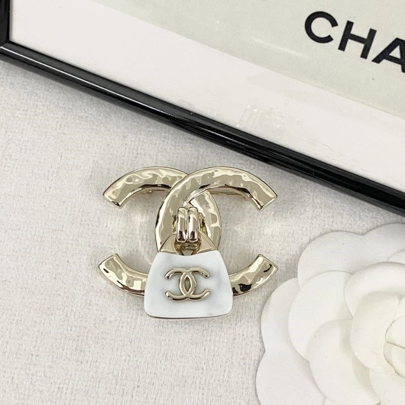 Chanel Brooches UrbanChic 225619