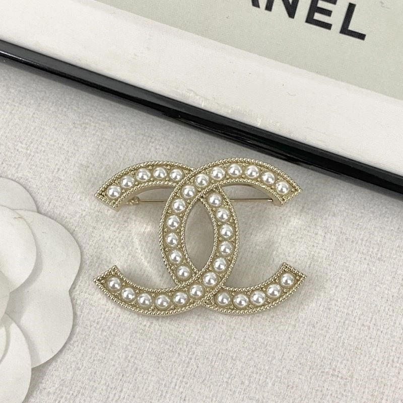 RelaxedFit Chanel Brooches 225562