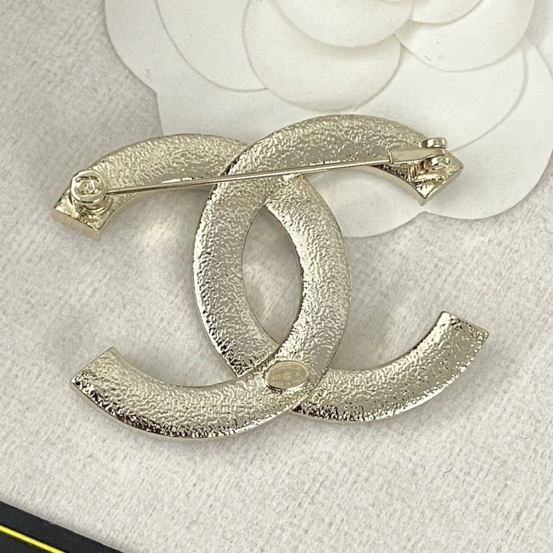 RelaxedFit Chanel Brooches 225562