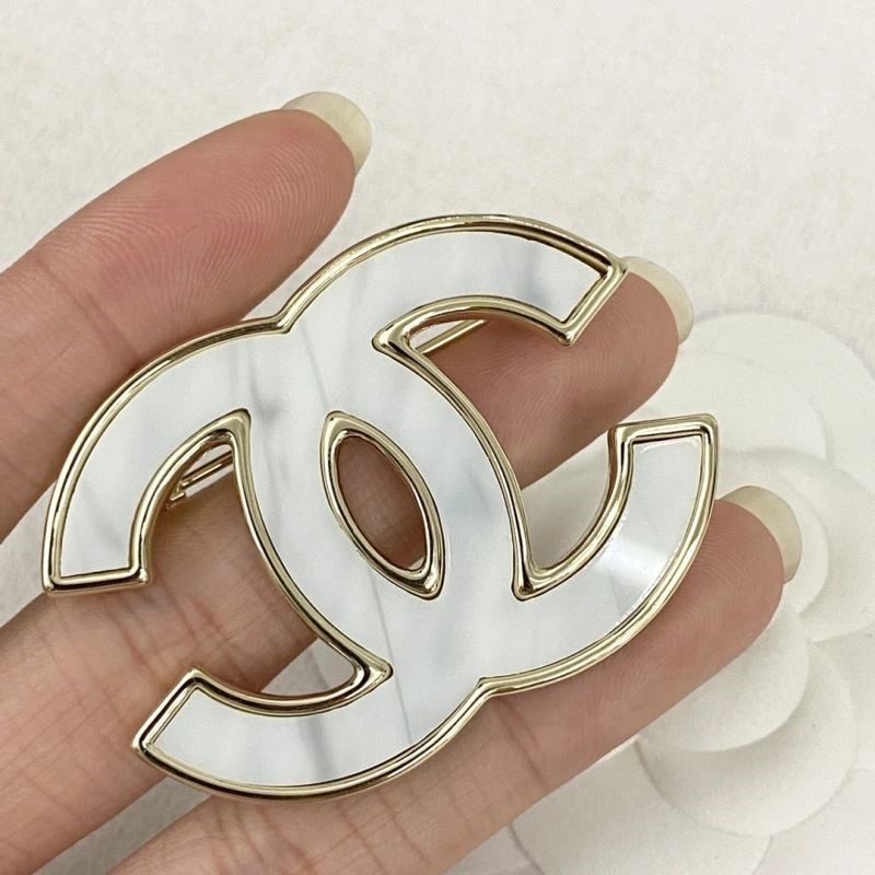 Stretchable Chanel Brooches 225560