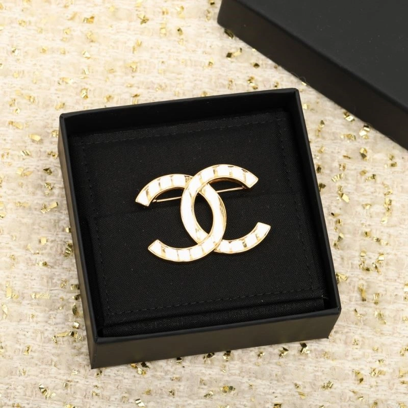 Reliable Chanel Brooches 225552