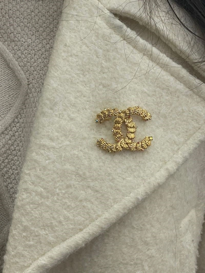 Chanel Brooches FashionForward 225612