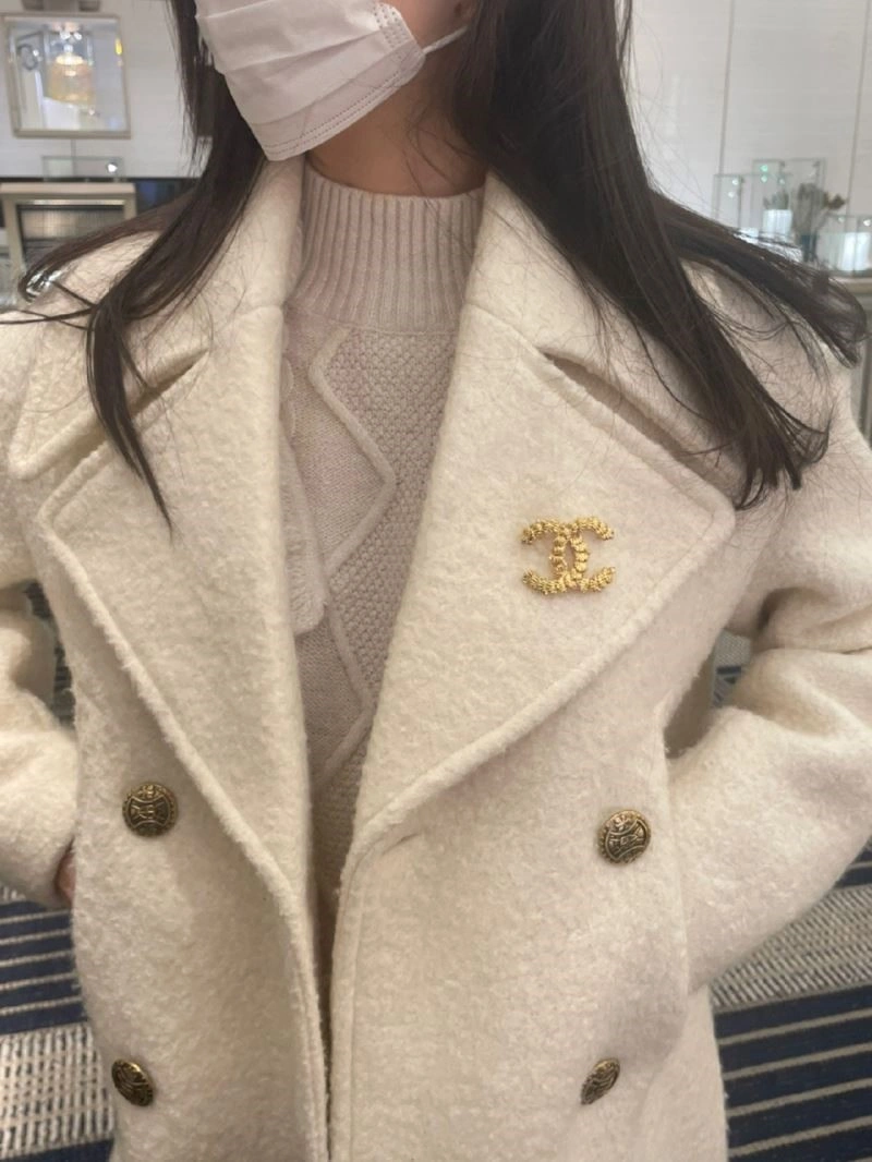 Chanel Brooches FashionForward 225612