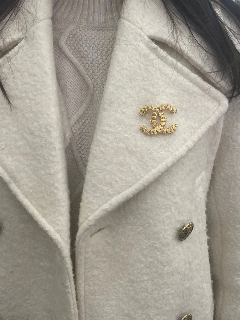 Chanel Brooches FashionForward 225612