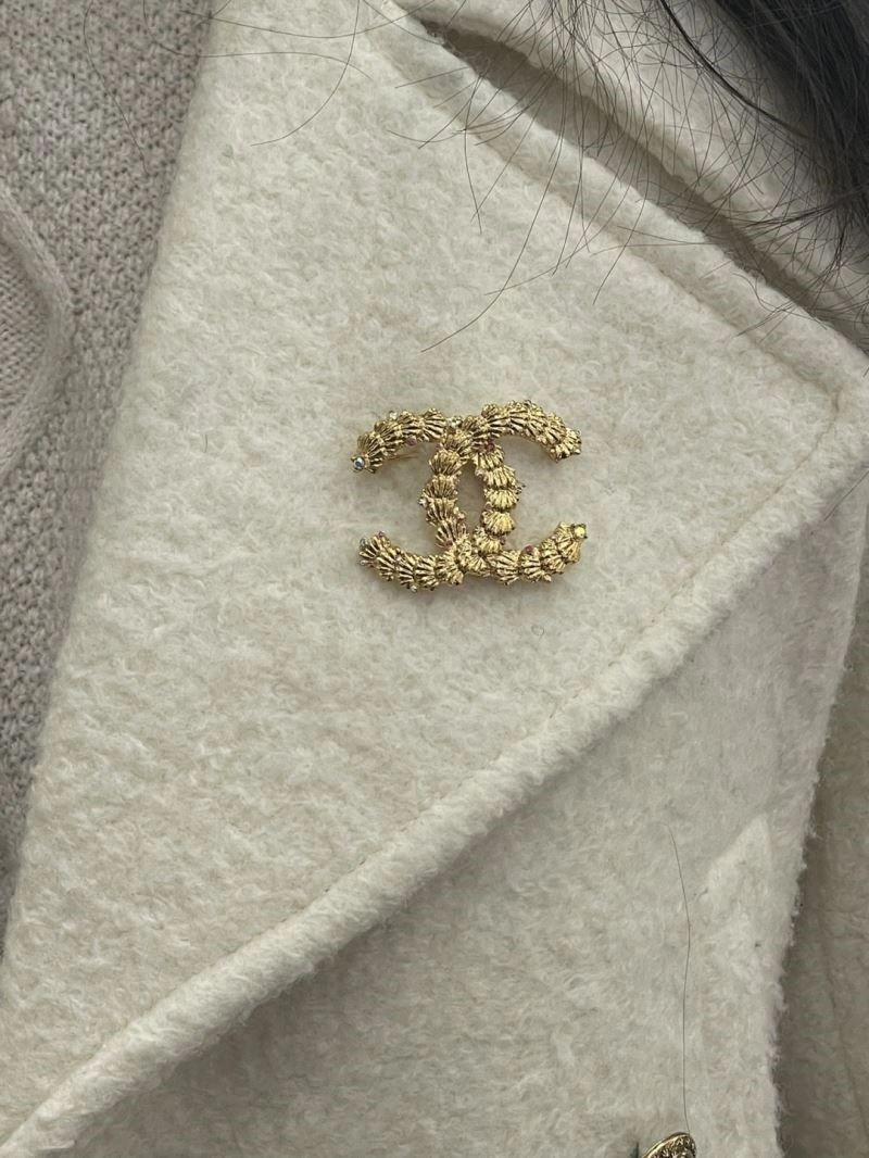 Chanel Brooches FashionForward 225612
