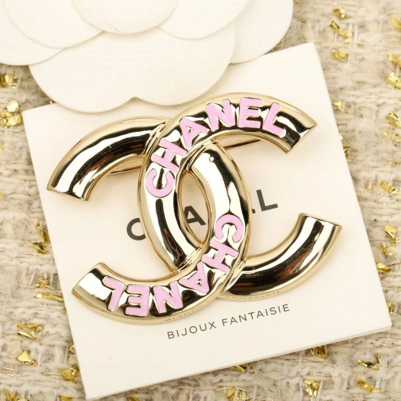Neat Chanel Brooches 225549