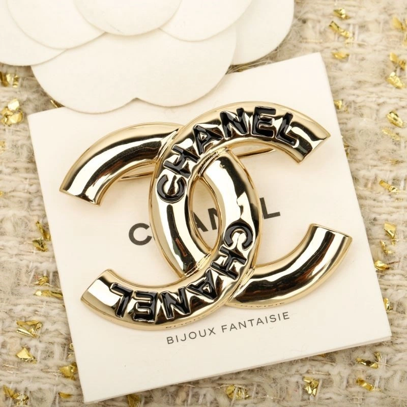 Neat Chanel Brooches 225549