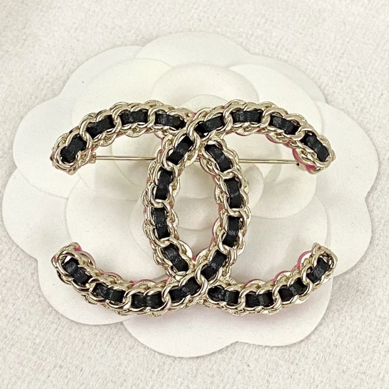 Practical Chanel Brooches 225544