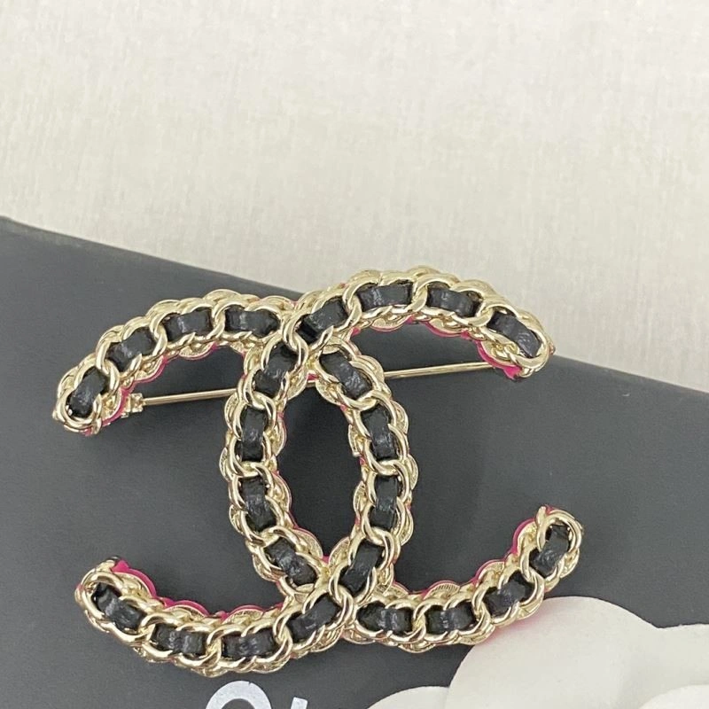 Practical Chanel Brooches 225544