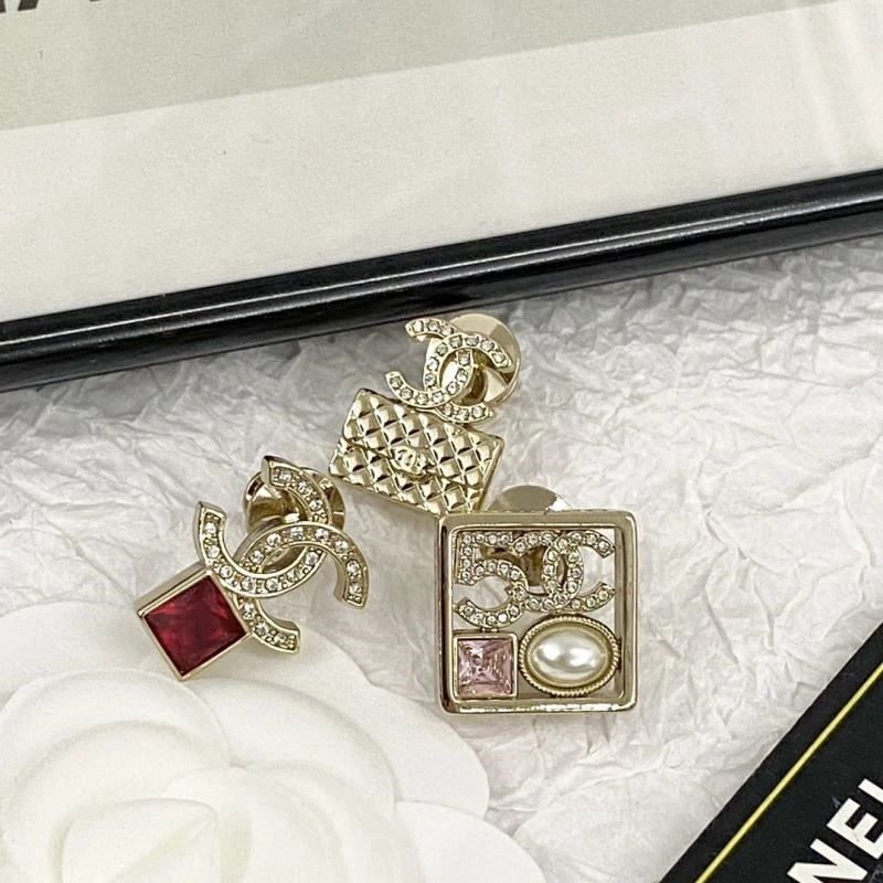 Stretchable Chanel Brooches 225539