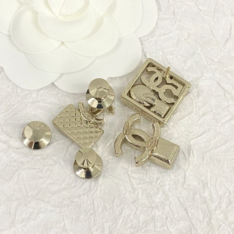 Stretchable Chanel Brooches 225539