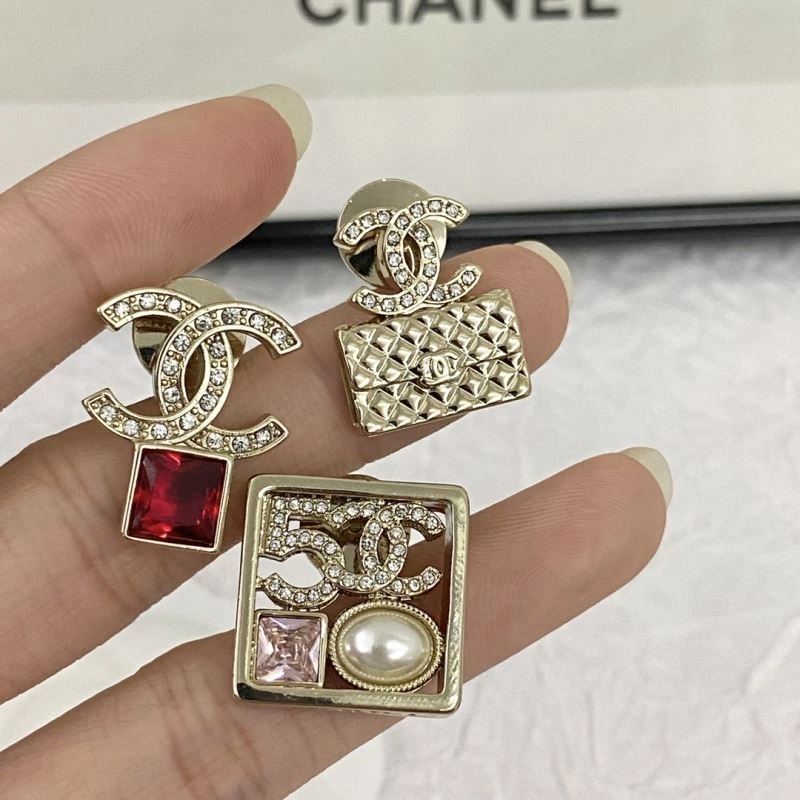 Stretchable Chanel Brooches 225539