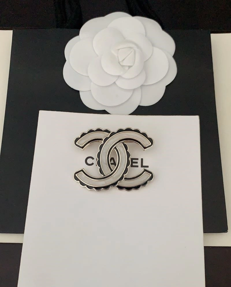 UrbanStyle Chanel Brooches 225533