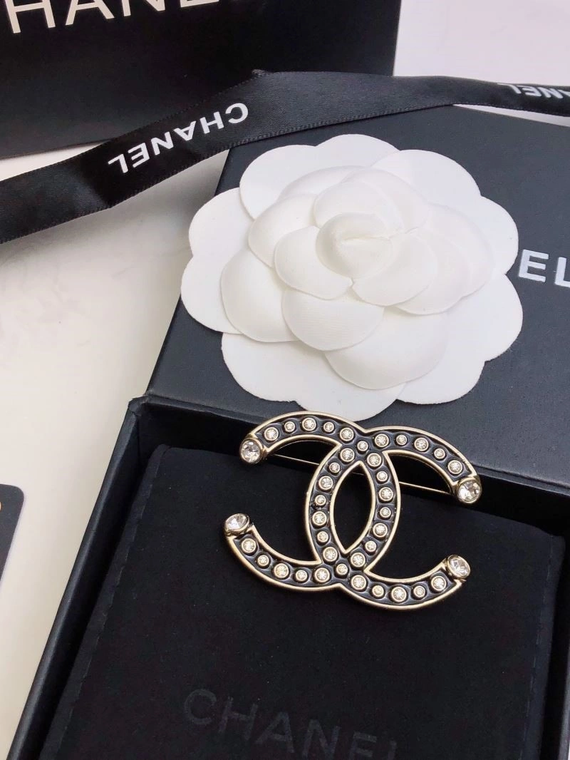 Neat Chanel Brooches 225536