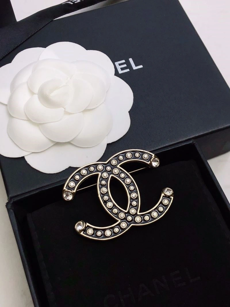 Neat Chanel Brooches 225536