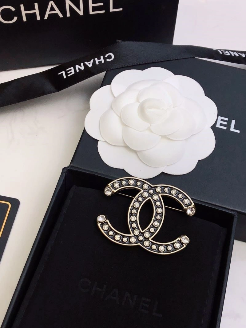 Neat Chanel Brooches 225536