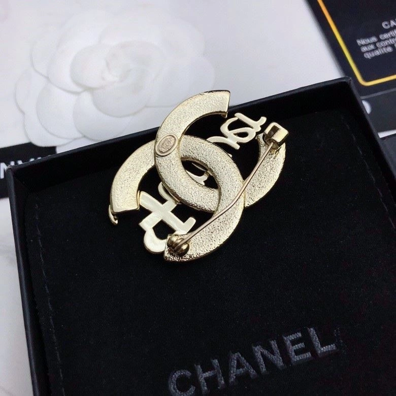 Chanel Brooches Unisex 225528