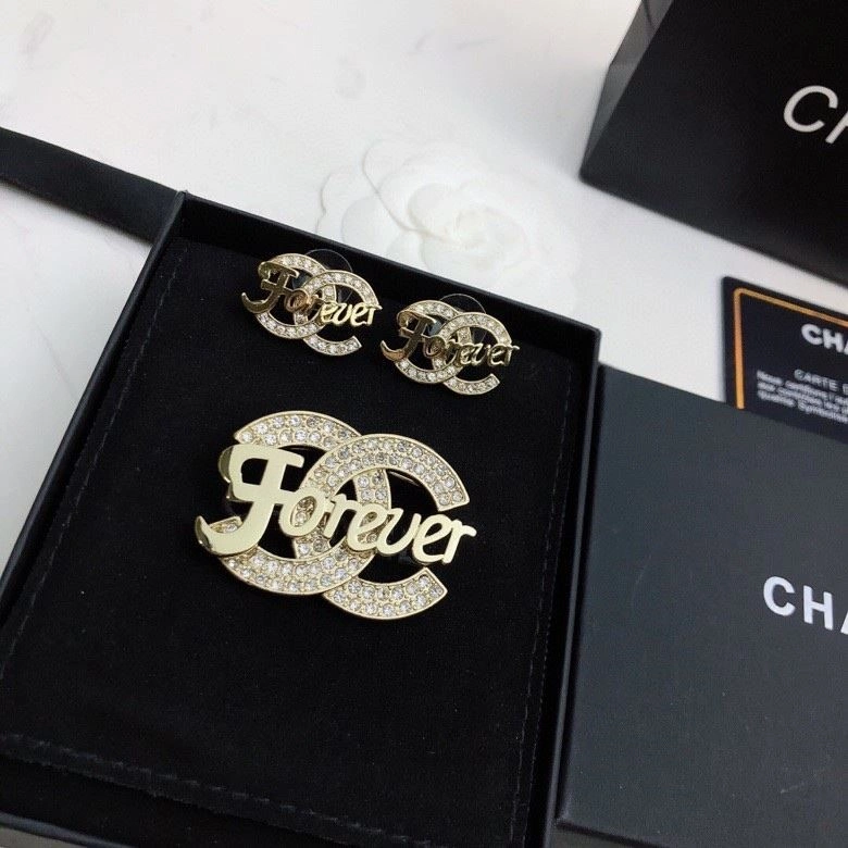 Chanel Brooches Unisex 225528