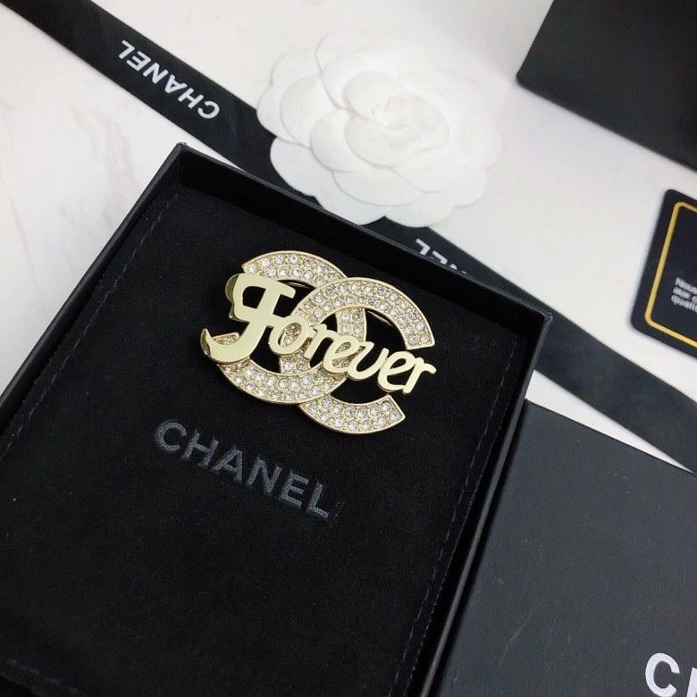 Chanel Brooches Unisex 225528