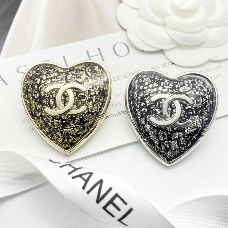 Chanel Brooches Snug 225523