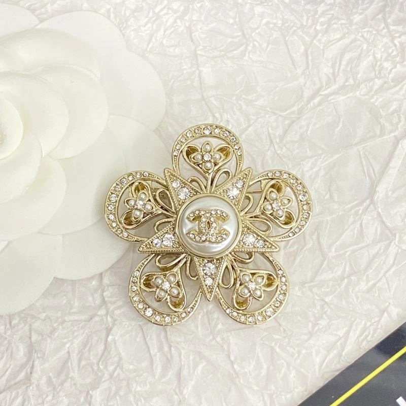 Trendsetting Chanel Brooches 225591