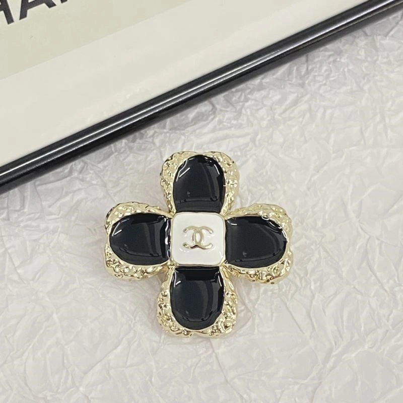 Chanel Brooches Elegant 225525