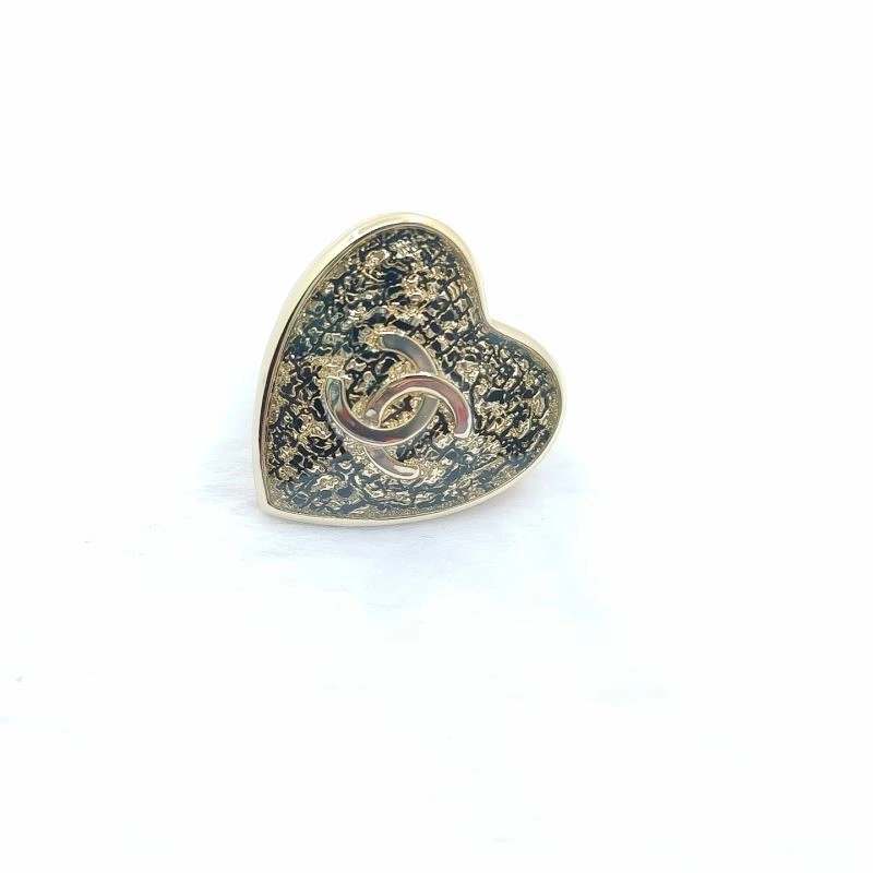Effortless Chanel Brooches 225608