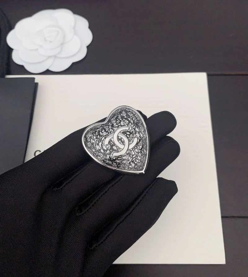 Chanel Brooches Reliable 225521