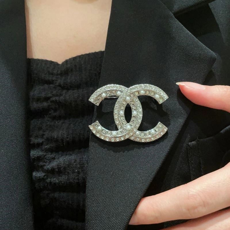 Chanel Brooches Sophisticated 225520