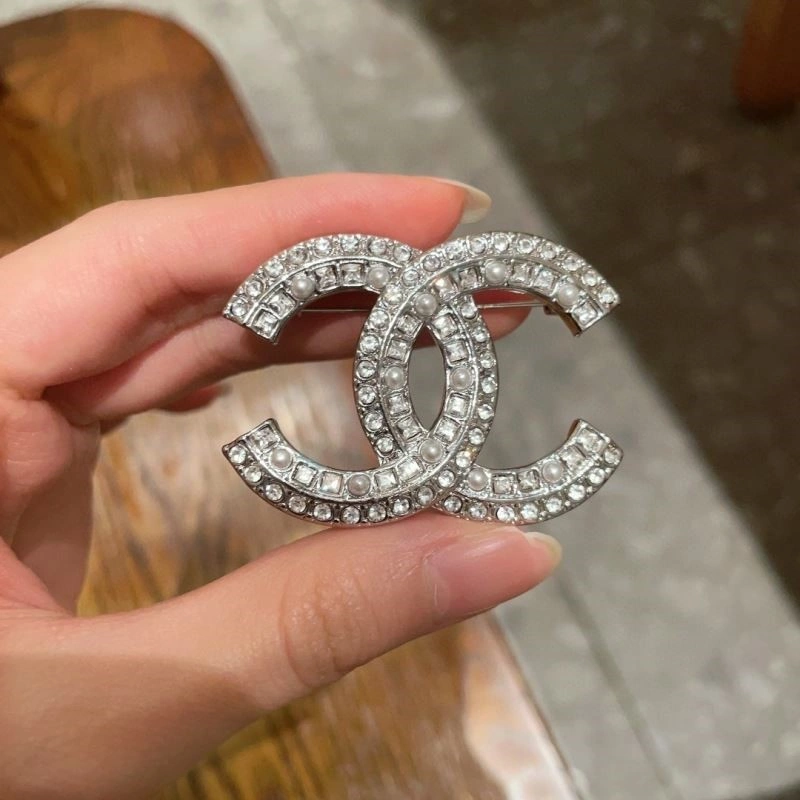 Chanel Brooches Sophisticated 225520