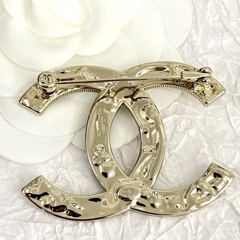 Upgraded Chanel Brooches 225522