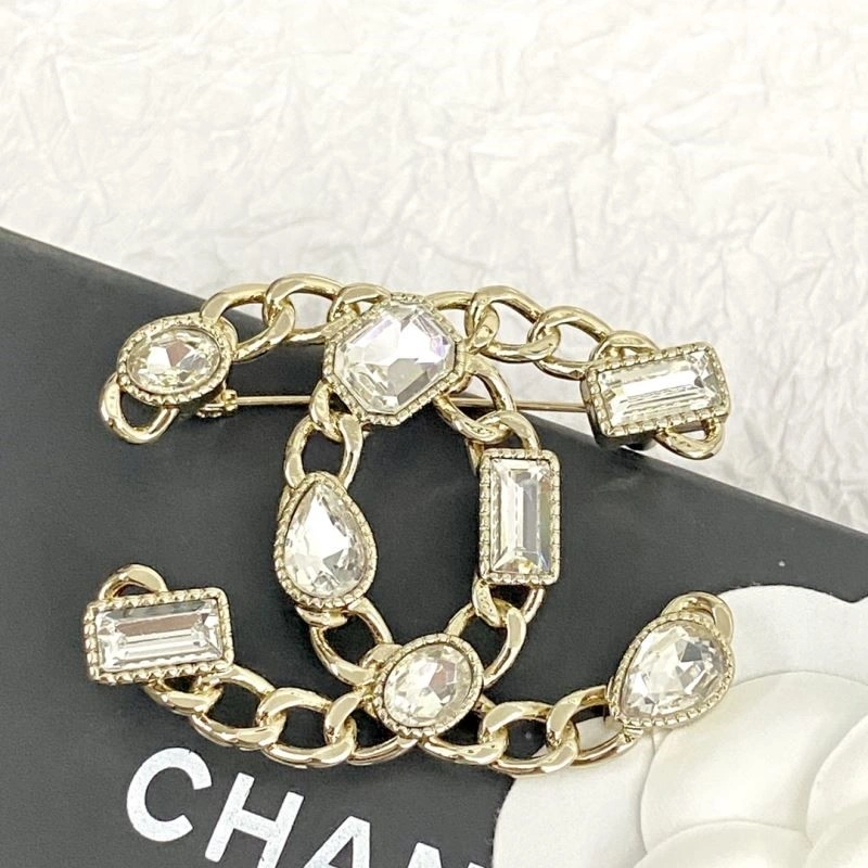 Chanel Brooches Soft 225516